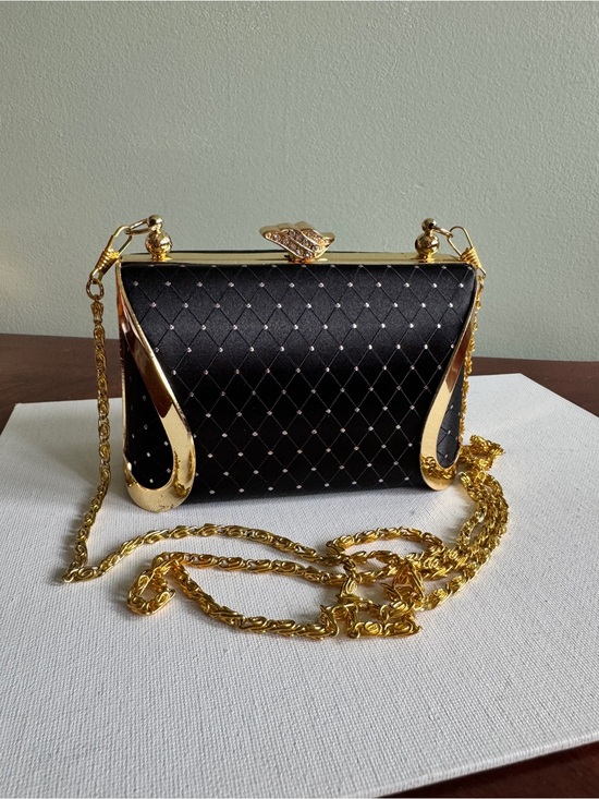 Vecceli Italy Handbags - Elegant Black Evening Clutch Bag with Gold Chain